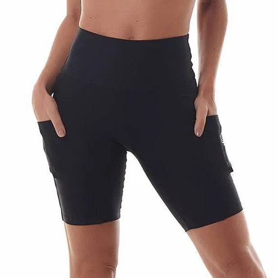 Bermuda de Compressão com Bolsos Clássica Emana