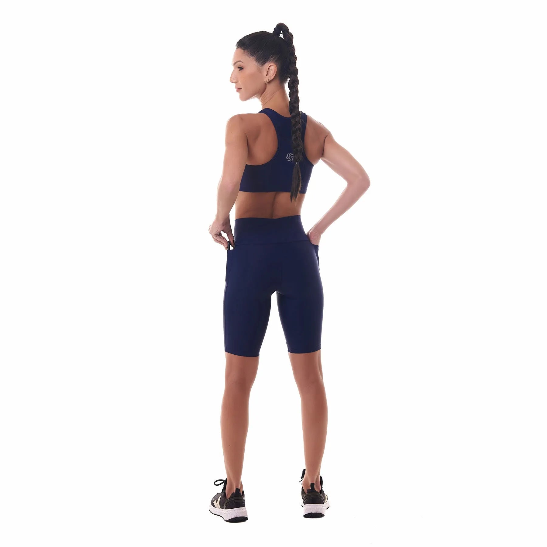 Bermuda de Compressão com Bolsos Recortes Preto