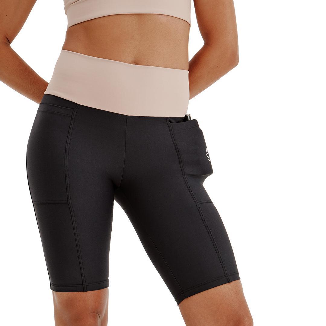 Bermuda de Compressão com Bolsos Recortes Total Emana