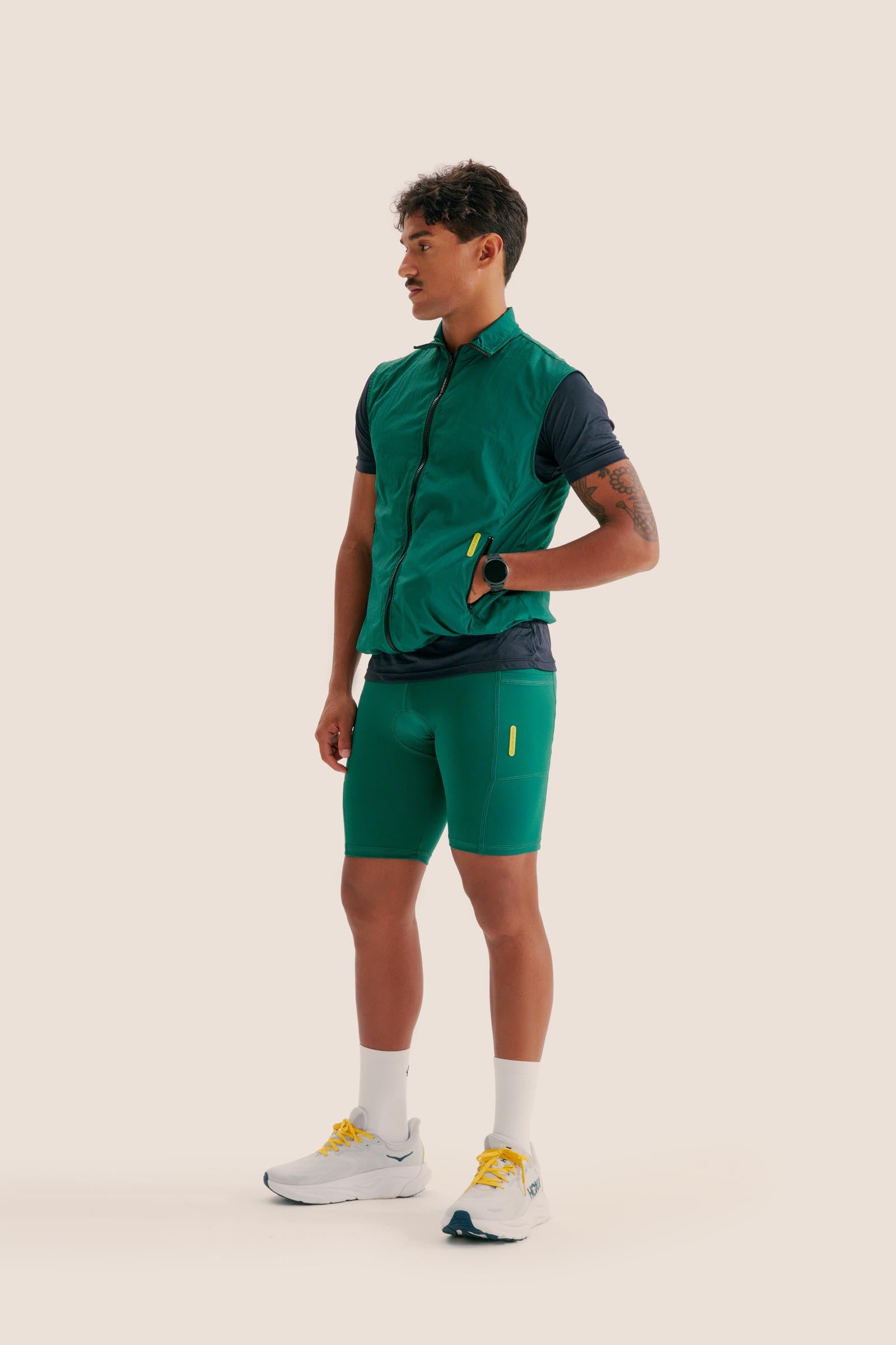 BERMUDA DE COMPRESSÃO COM MULTIBOLSOS MASCULINA FlexSkin™ ESMERALDA