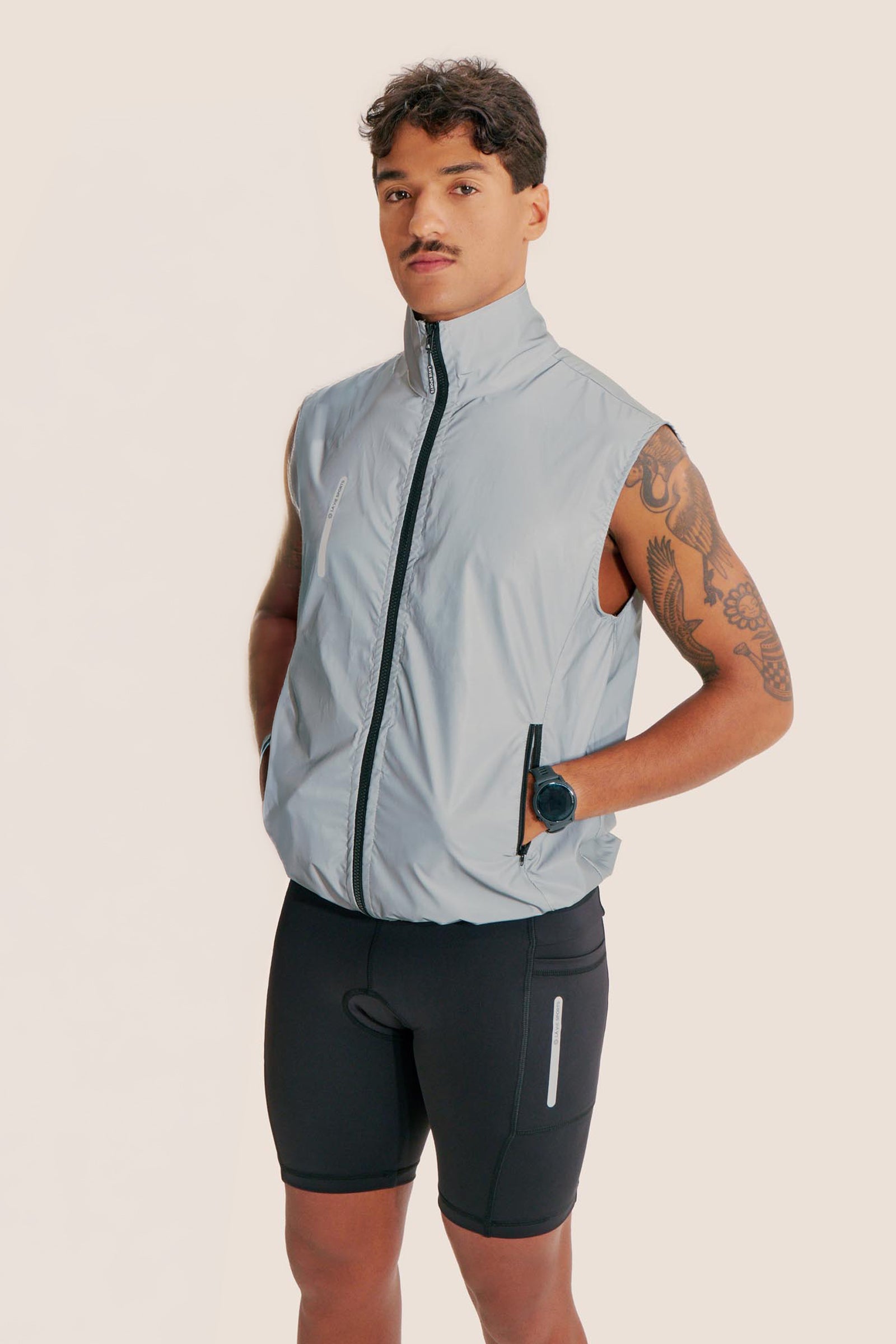 BERMUDA DE COMPRESSÃO COM MULTIBOLSOS MASCULINA FlexSkin™ PRETO
