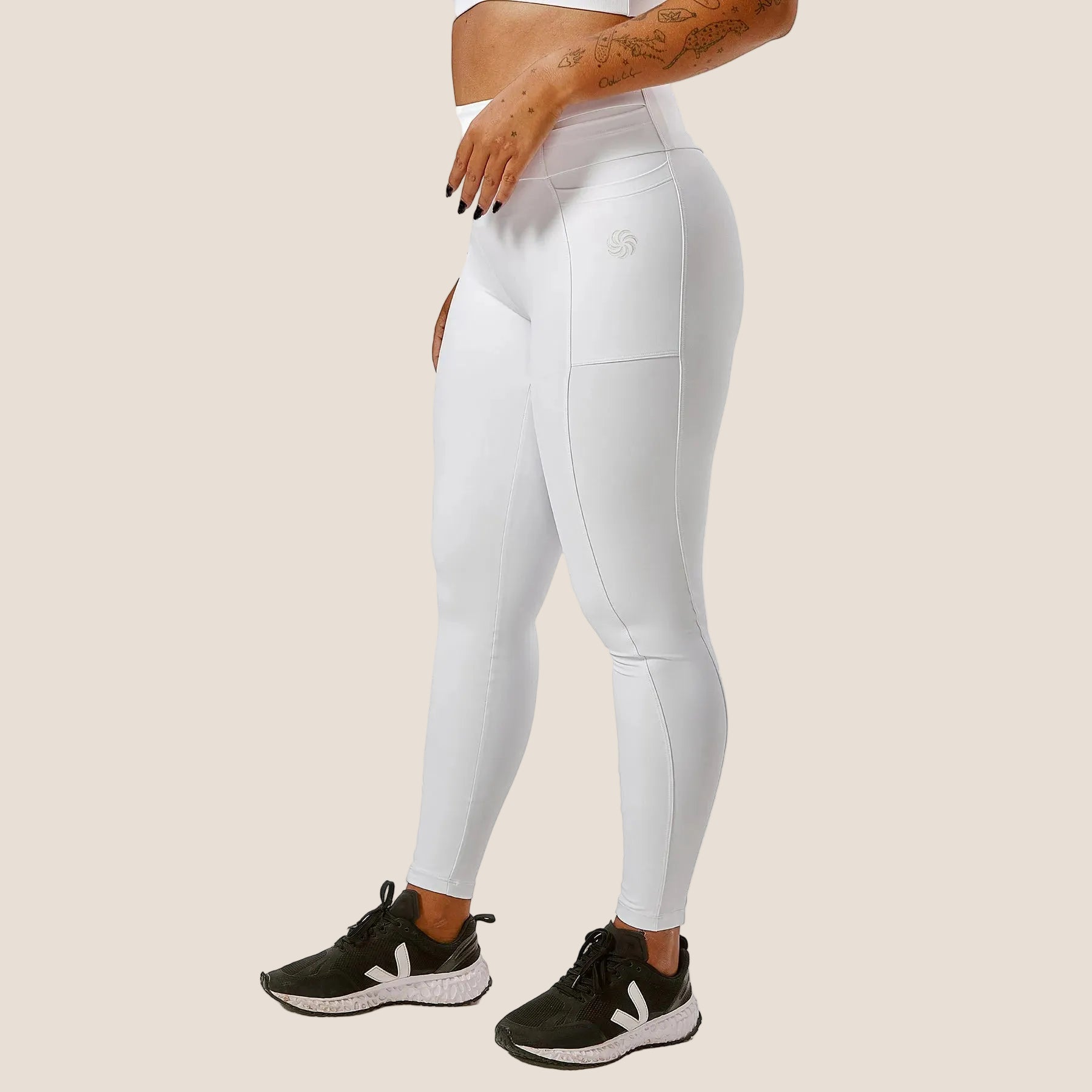 Calça de Compressão com Multibolsos Total Emana