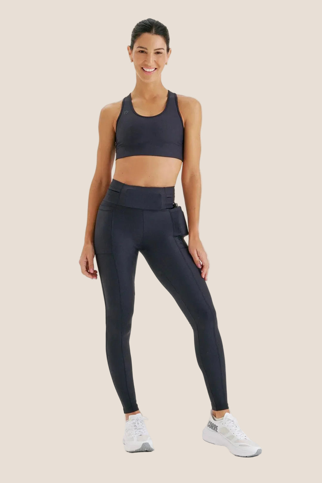 Calça de Compressão com Multibolsos Simple Preta