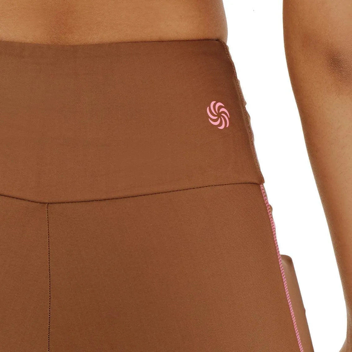 Calça de Compressão com Multibolsos Total Emana Terra