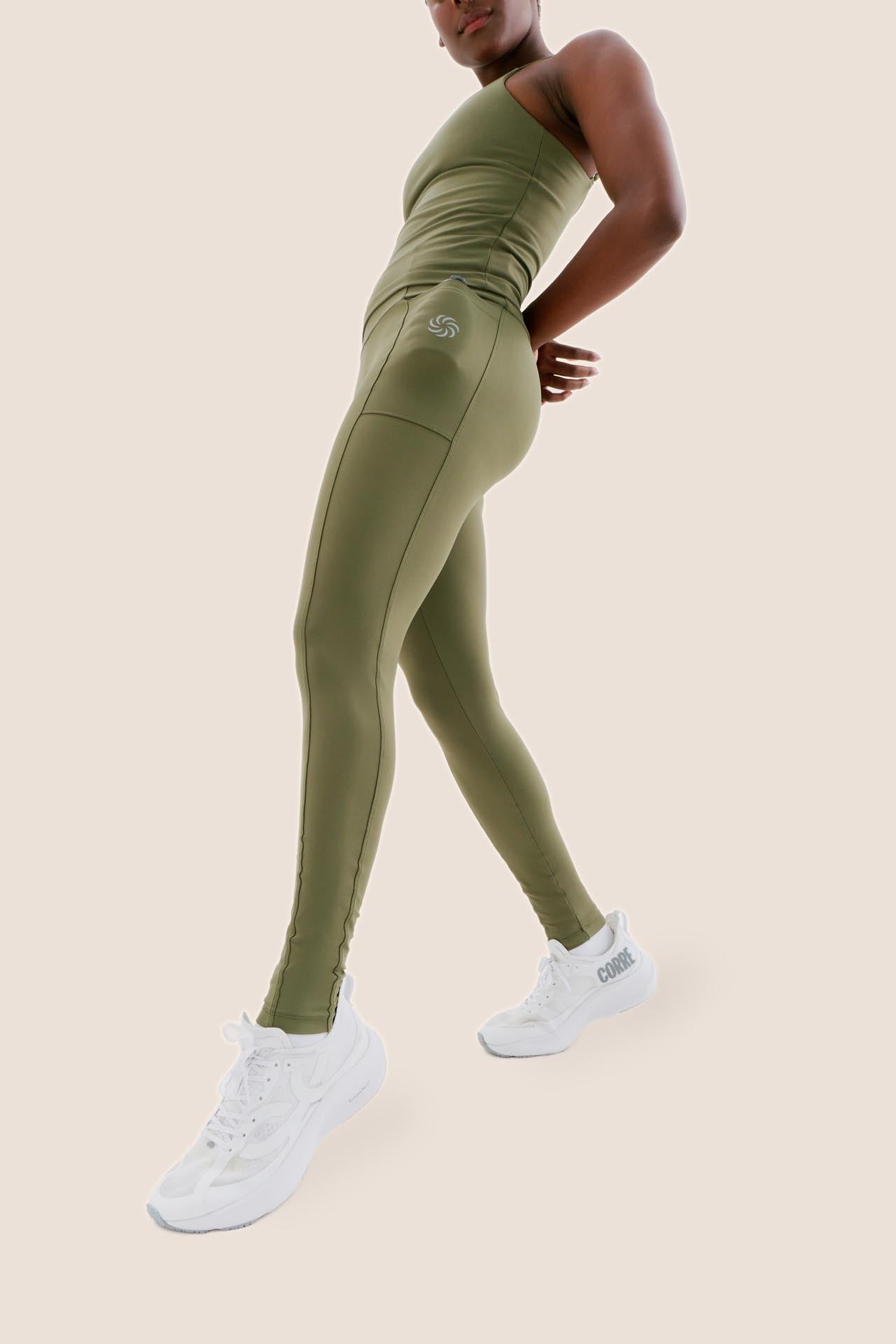 CALÇA DE COMPRESSÃO COM MULTIBOLSOS TOTAL EMANA VERDE MUSGO