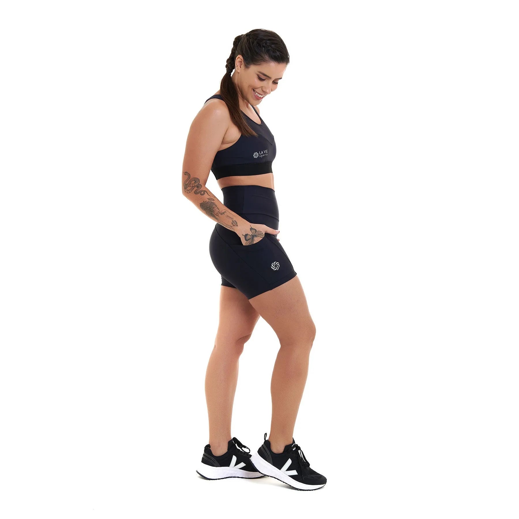 Short de Compressão com Bolsos Clássico Emana Preto