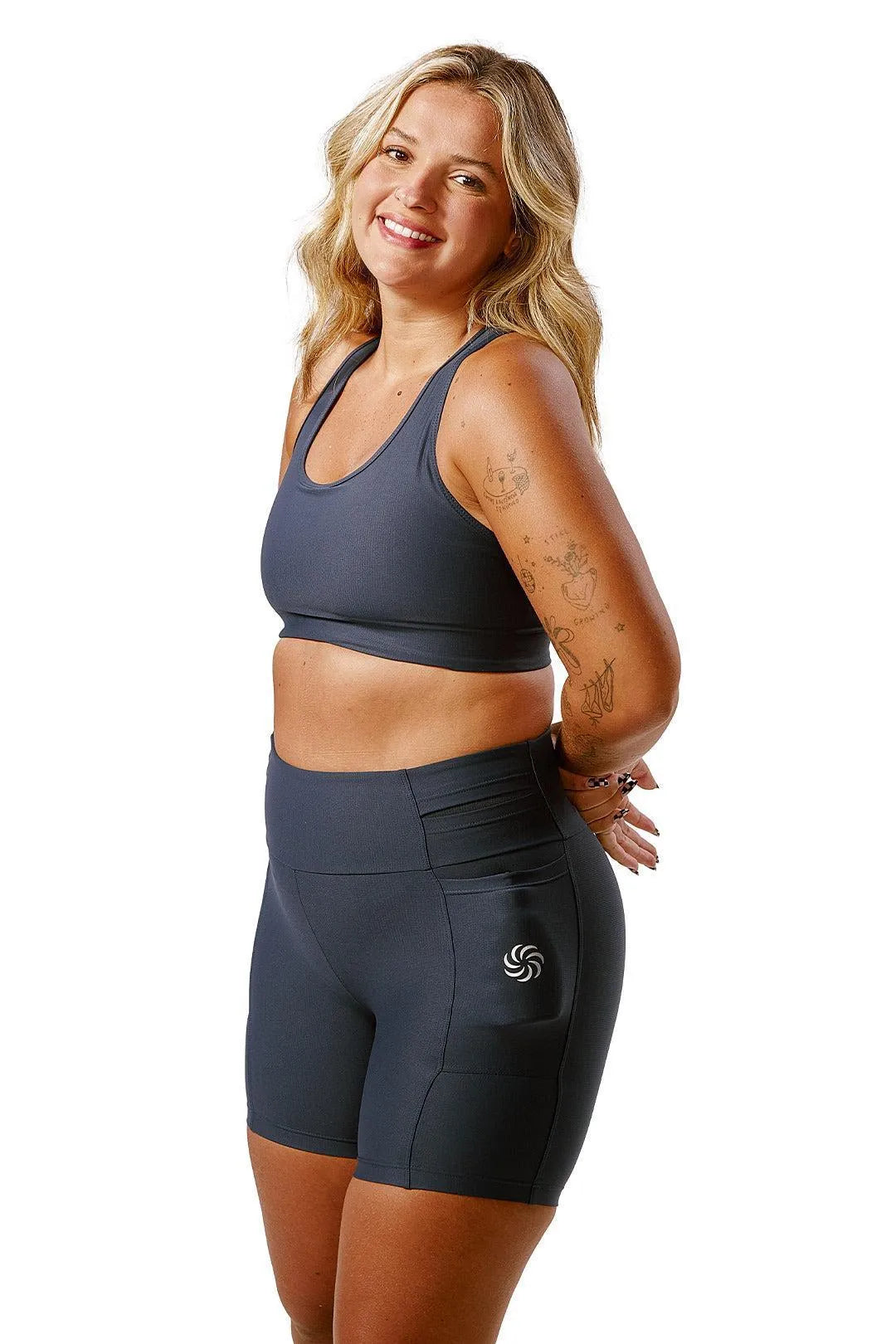 Short de Compressão com Multibolsos Marinho