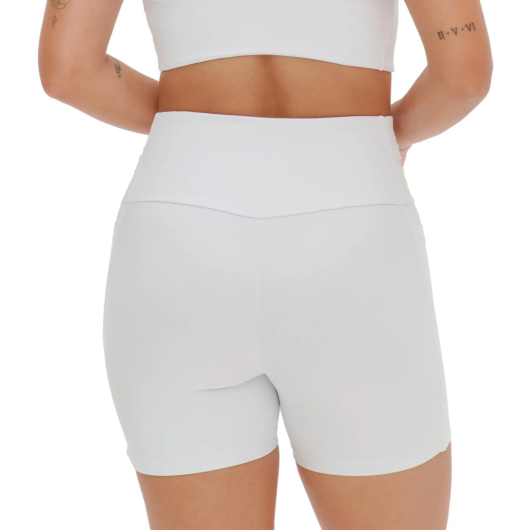 Short de Compressão com Multibolsos Total Emana Branco