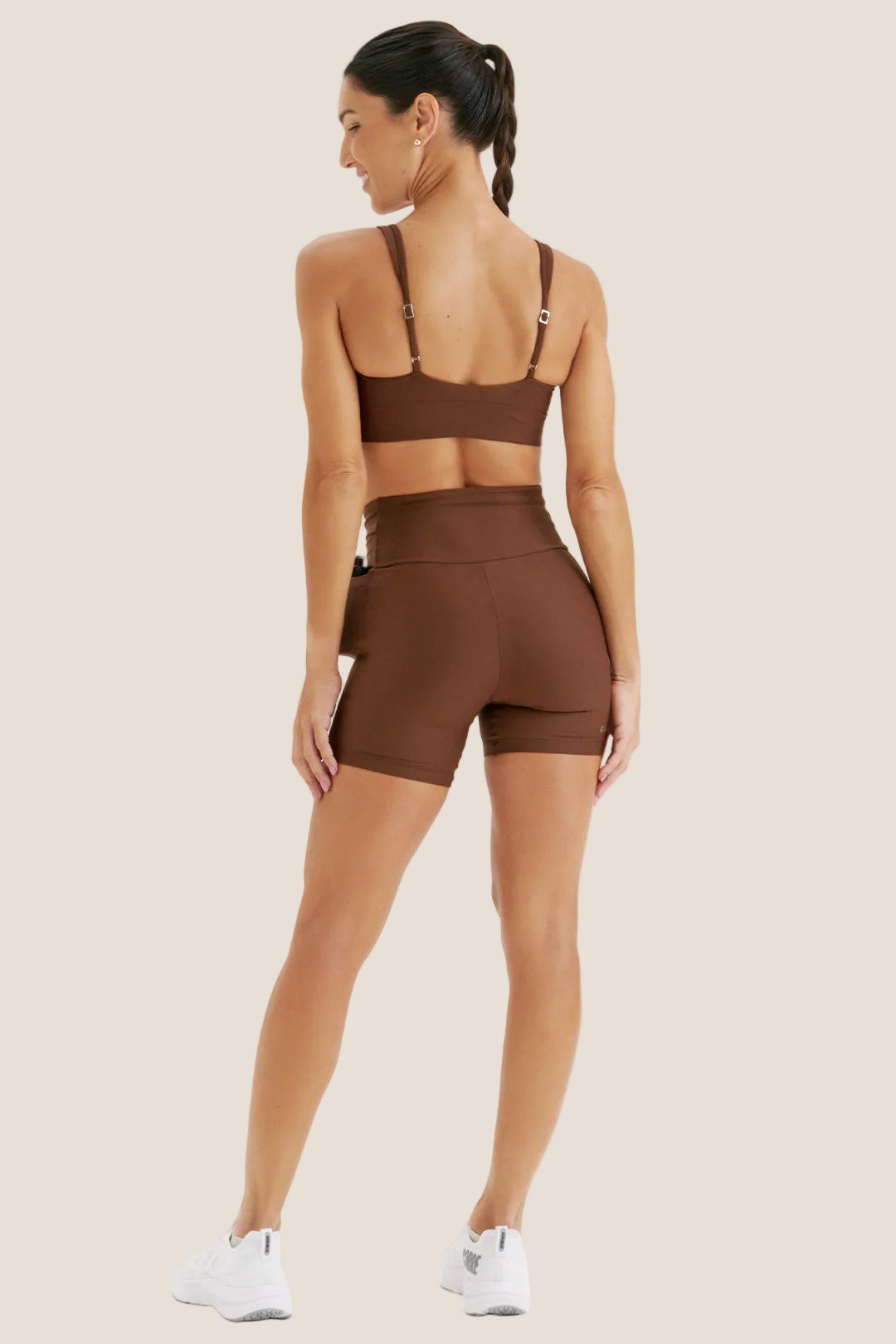 Look: Top conforto + Short multibolsos livre café