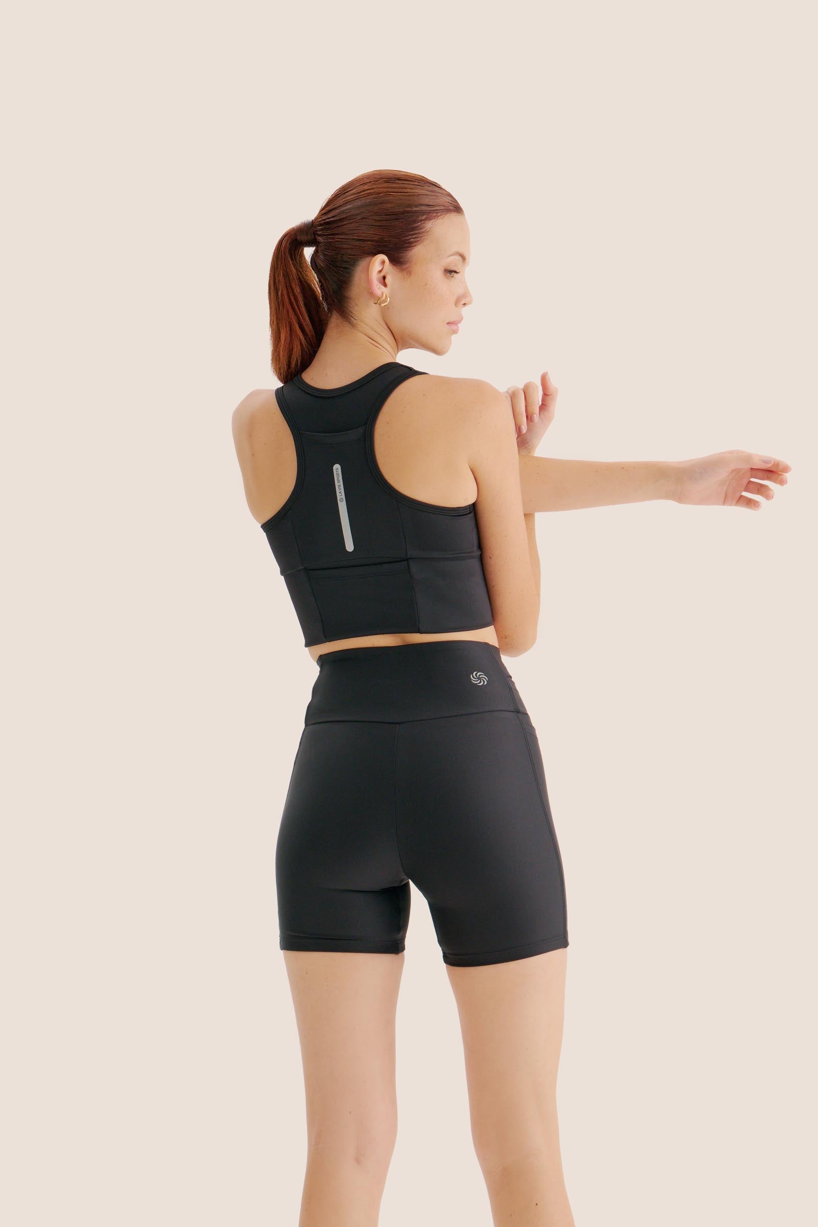SHORT DE COMPRESSÃO COM MULTIBOLSOS LIVRE FlexSkin™ PRETO