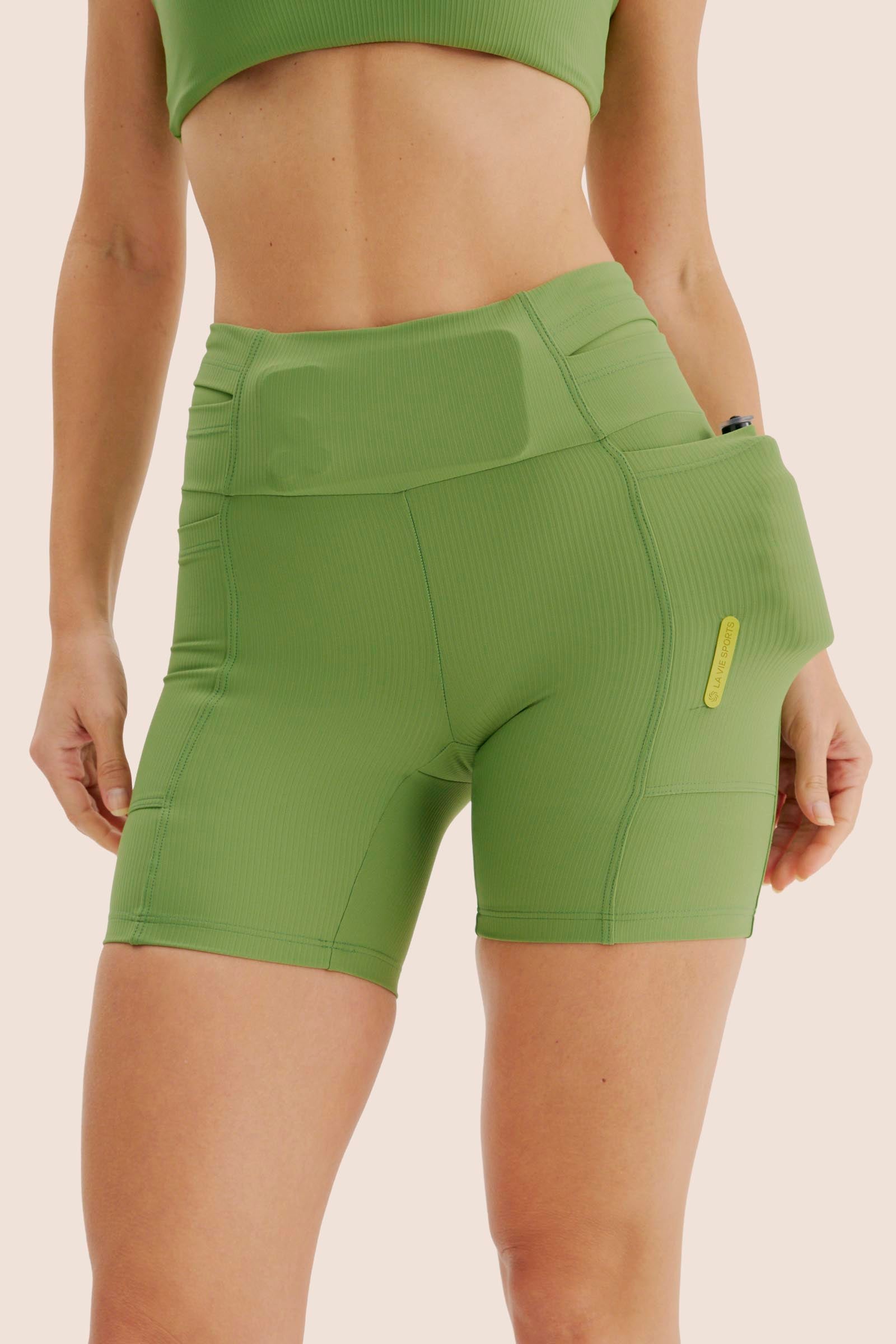 SHORT DE COMPRESSÃO COM MULTIBOLSOS ALECRIM