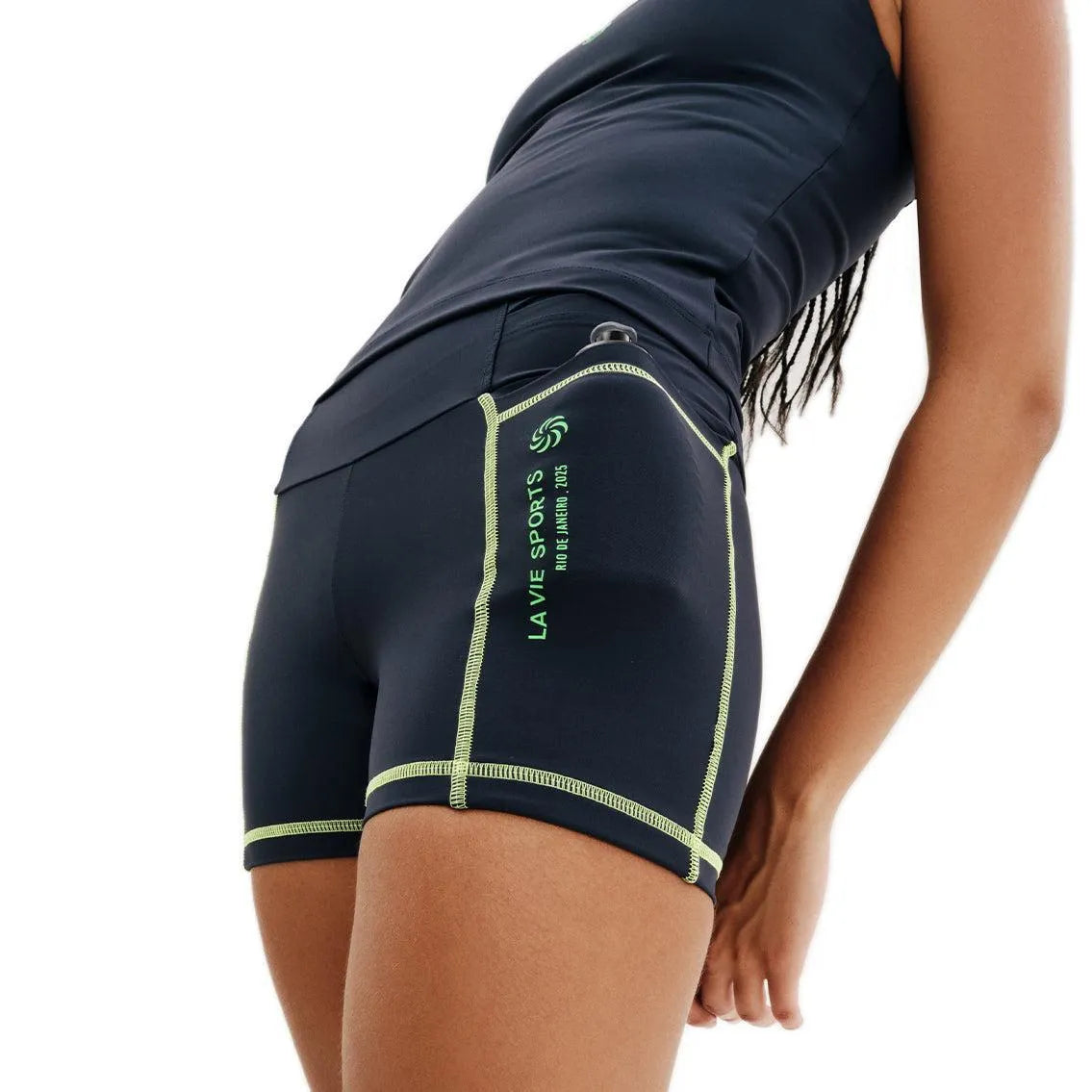 Short de Compressão Curto com Multibolsos Total Emana