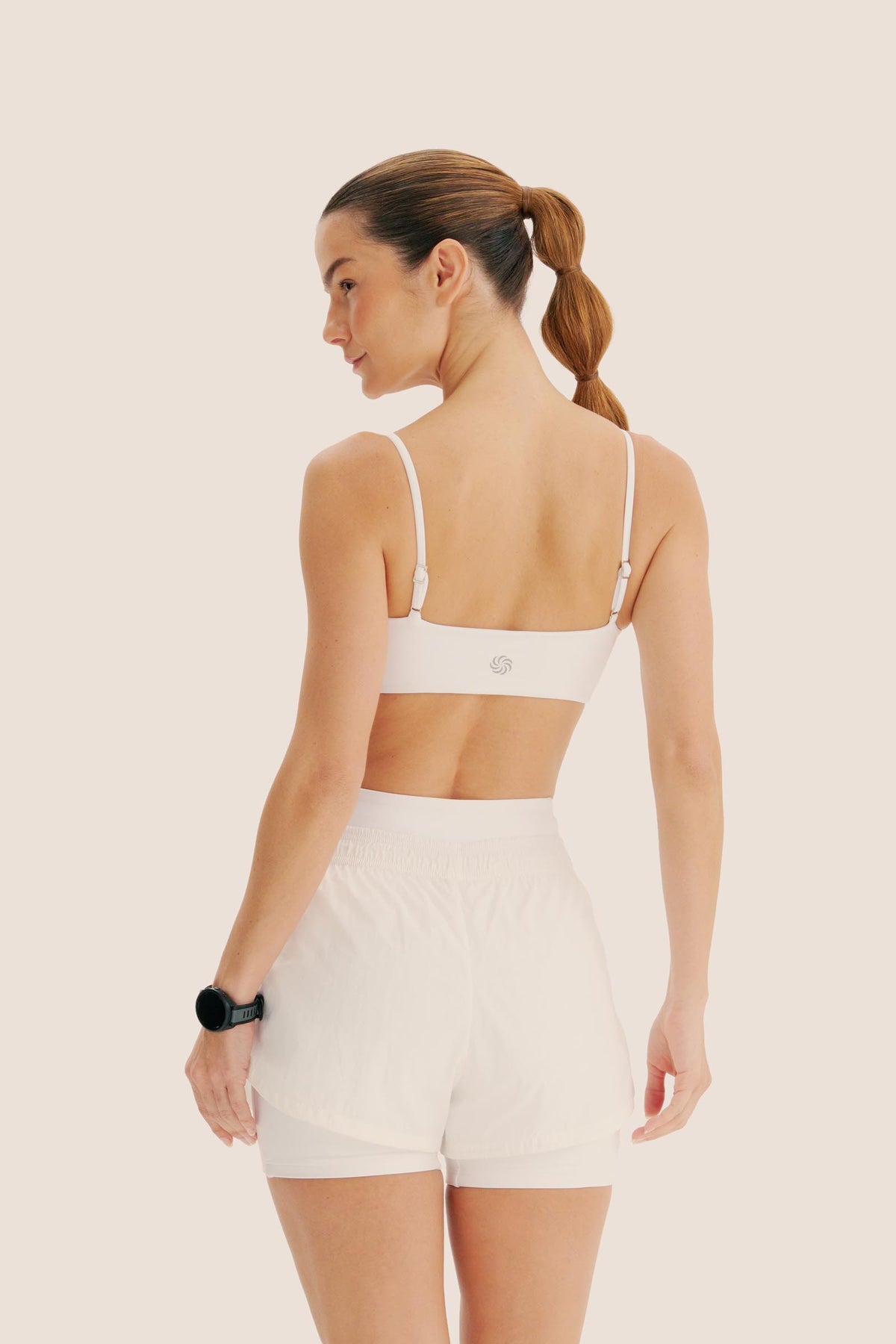 SHORT LEVE OFF WHITE