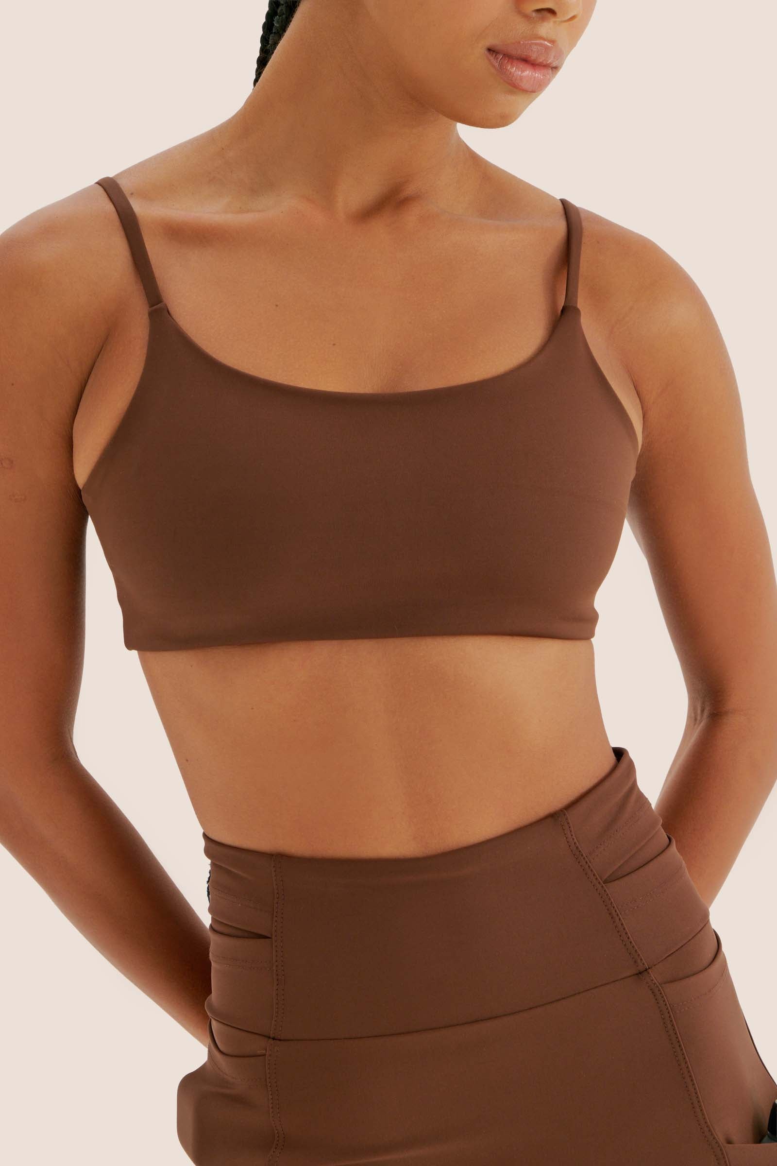 TOP DE COMPRESSÃO FAIXA REGULÁVEL CAFÉ