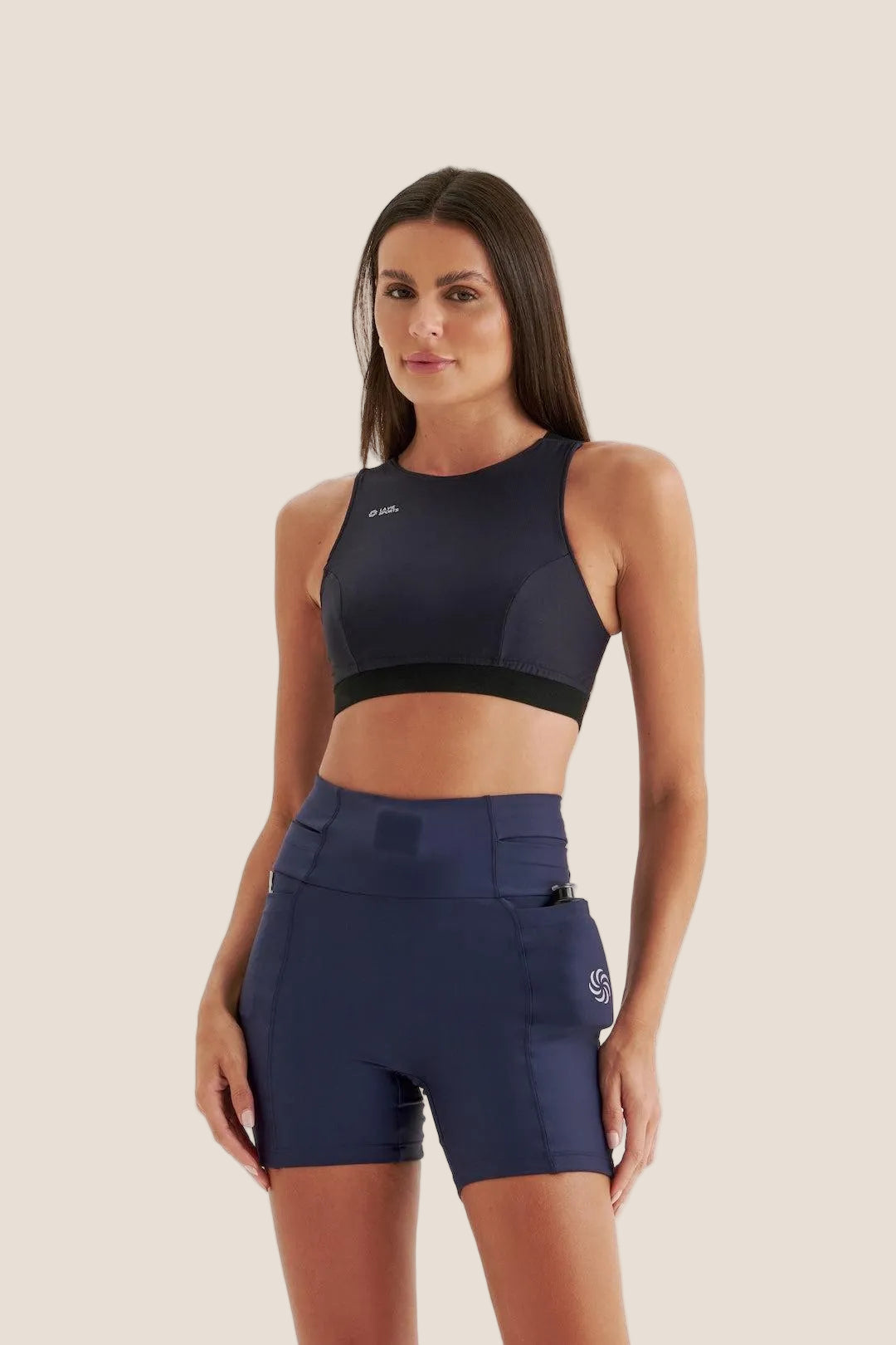 Short de compressão com Multibolsos Livre Total Emana Marinho