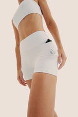 Short de Compressão Curto com Multibolsos Emana Branco