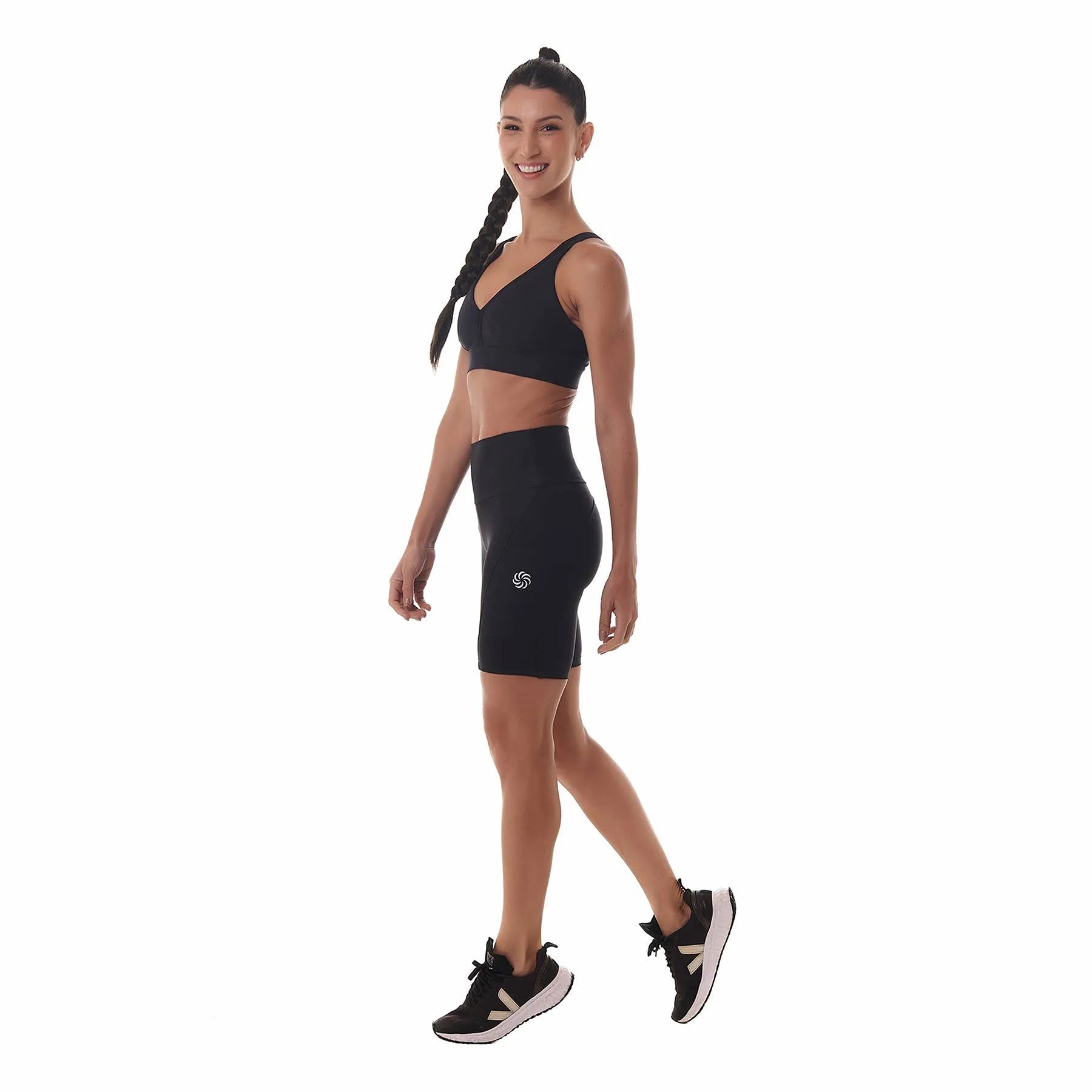 Bermuda de Compressão com Bolsos Clássica Emana Preto