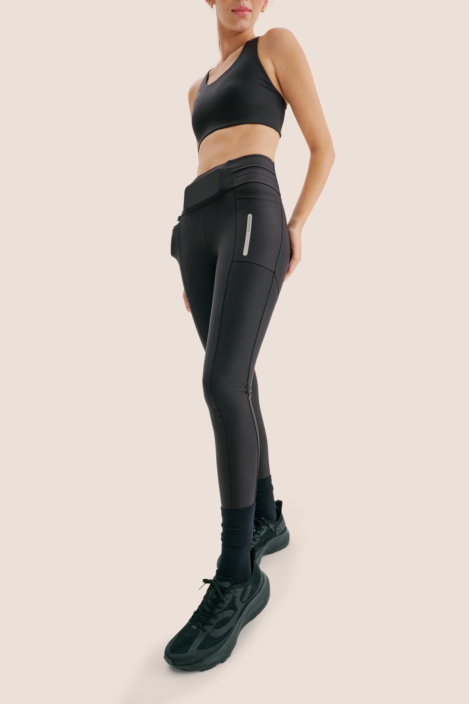 CALÇA DE COMPRESSÃO COM MULTIBOLSOS  FlexSkin™ PRETO