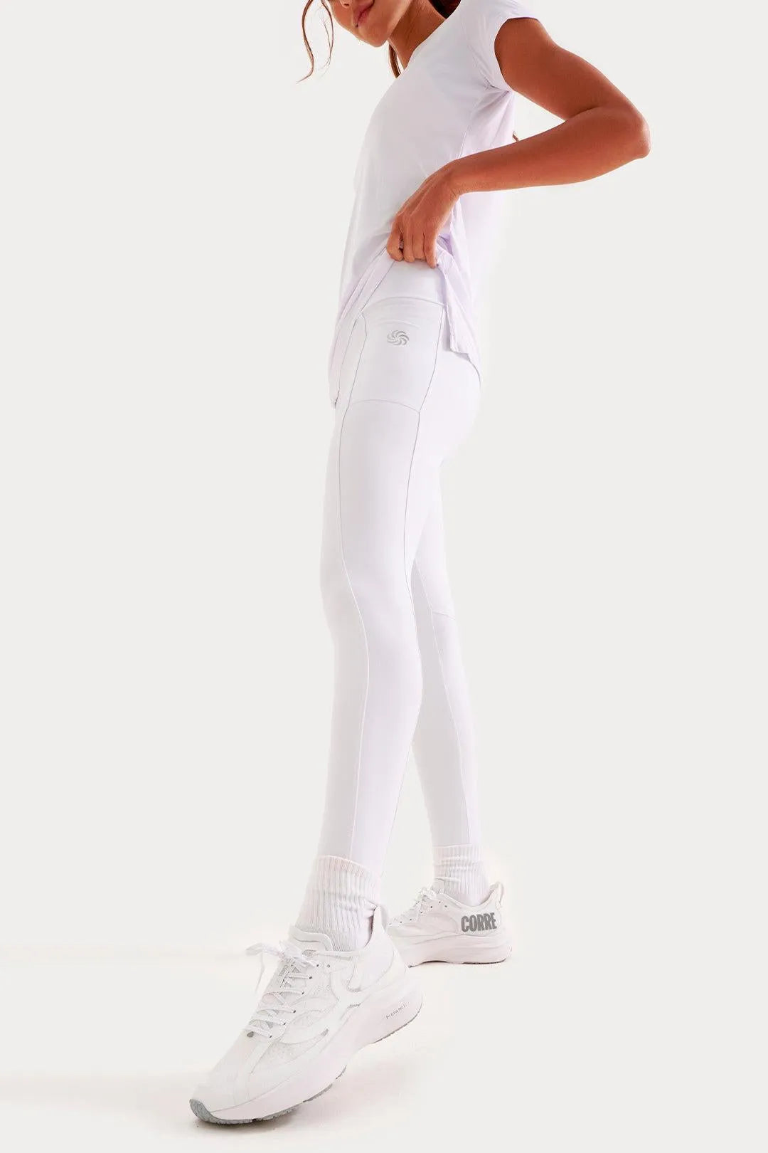 Calça de Compressão com Bolsos Recortes Emana Branco