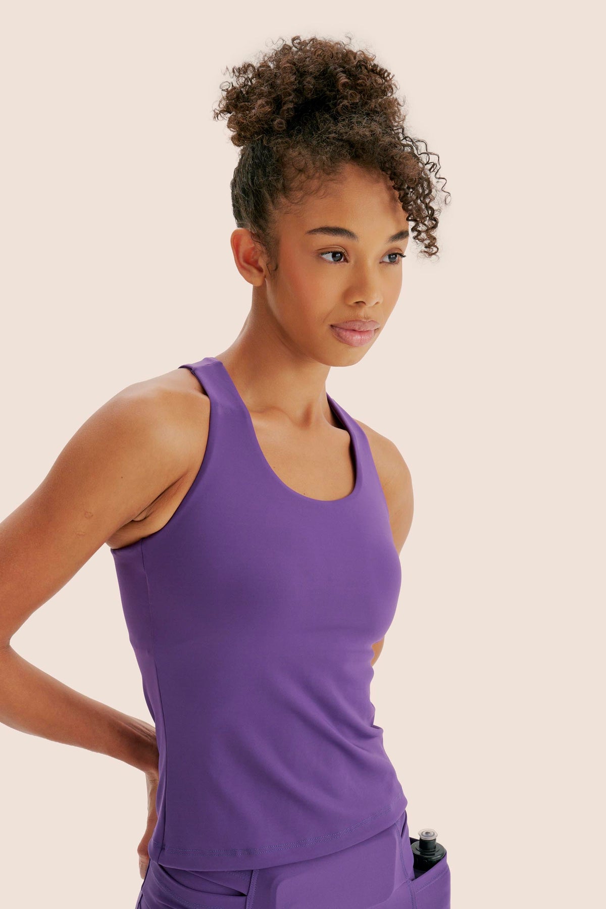 CAMISETA DE COMPRESSÃO COM SUPER BOLSO FlexSkin™ AÇAÍ