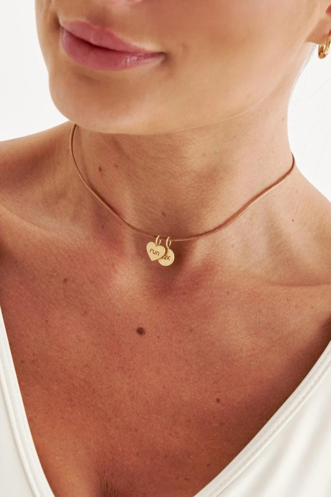 Pingente Tênis com courinho La Vie Sports - Renata Alt