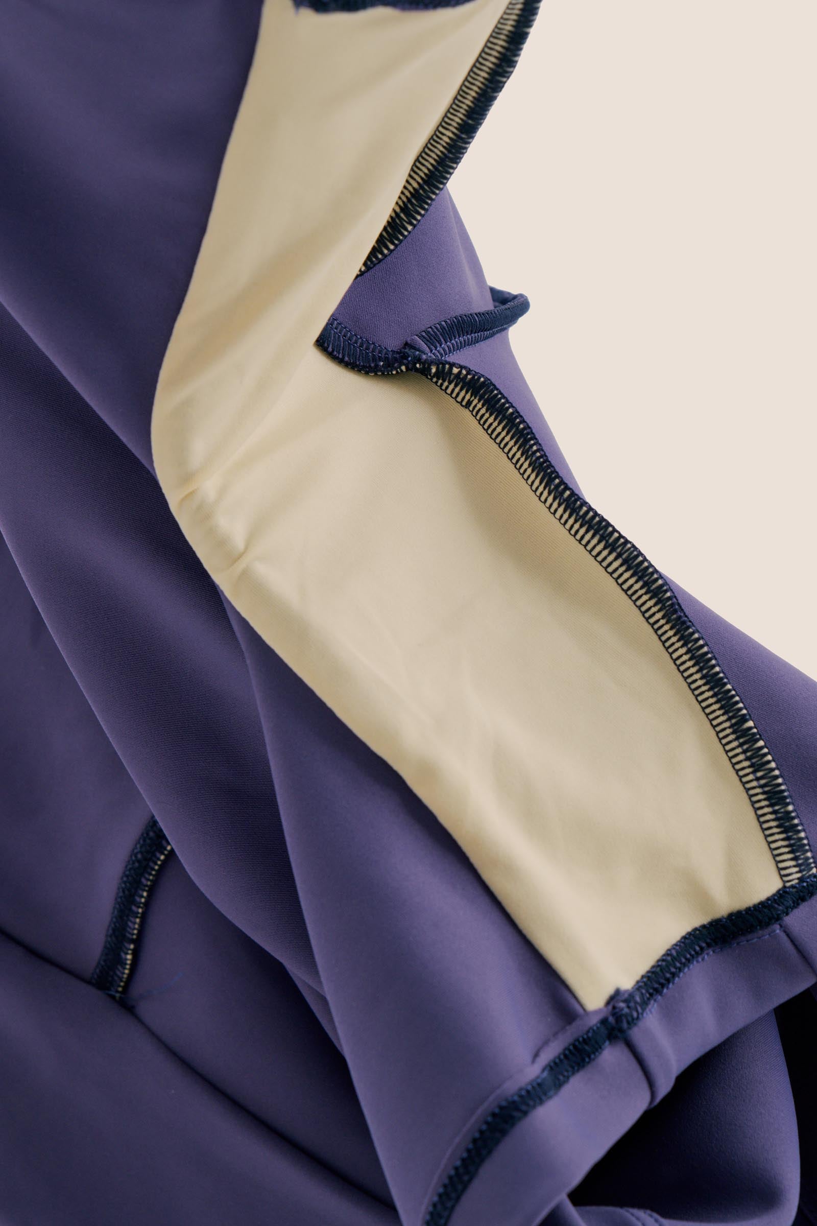 MACAQUINHO DE COMPRESSÃO LIVRE COM 5 BOLSOS FlexSkin™ ROXO