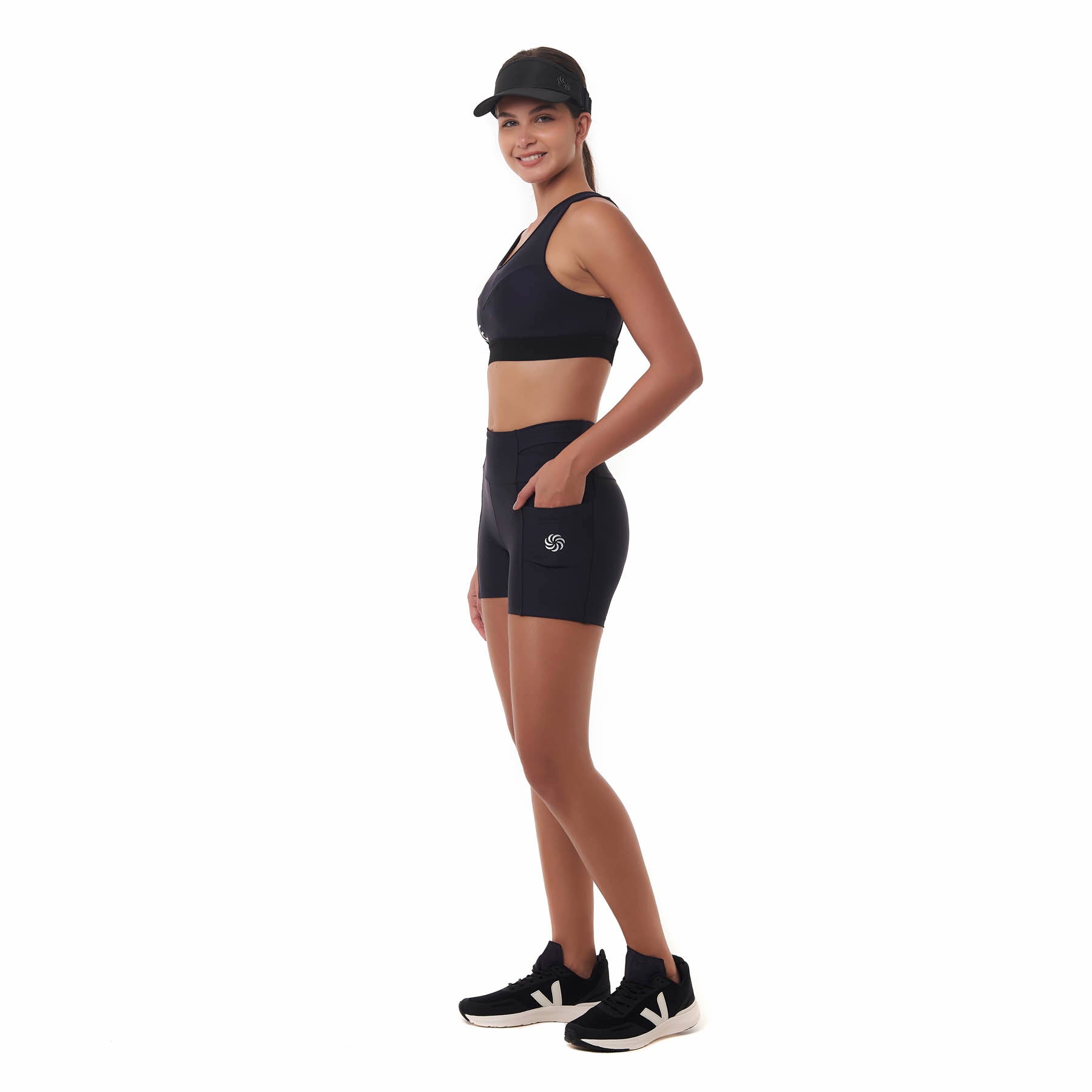 Short de Compressão Curto com Multibolsos Preto