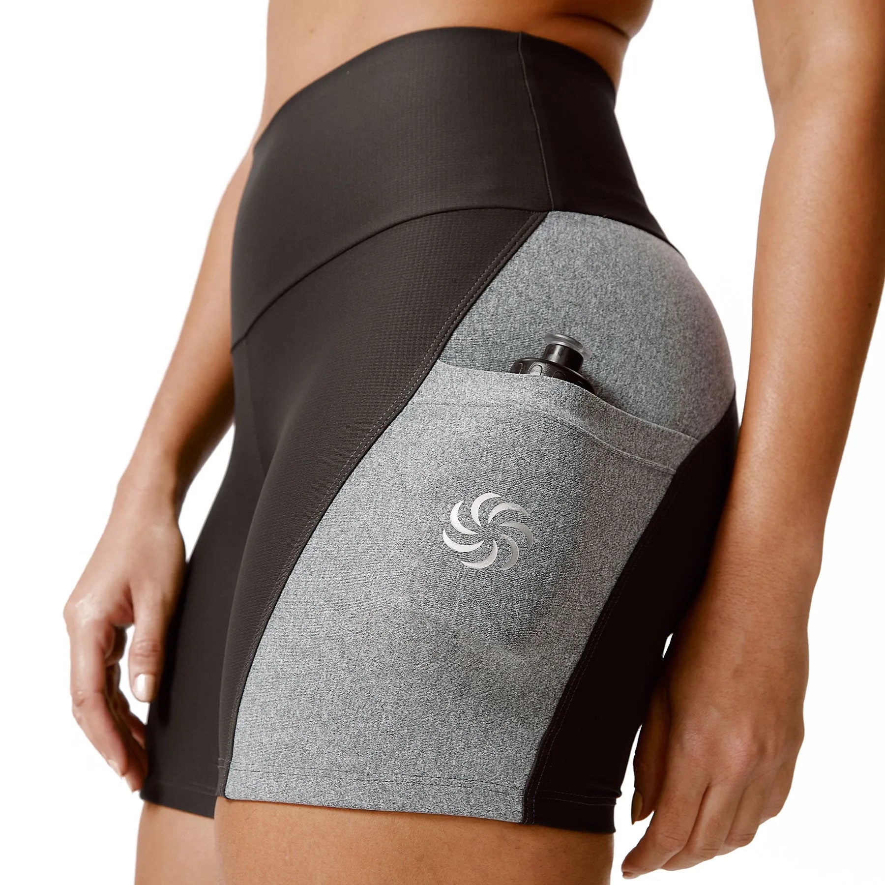 Short de Compressão com Bolsos Clássico