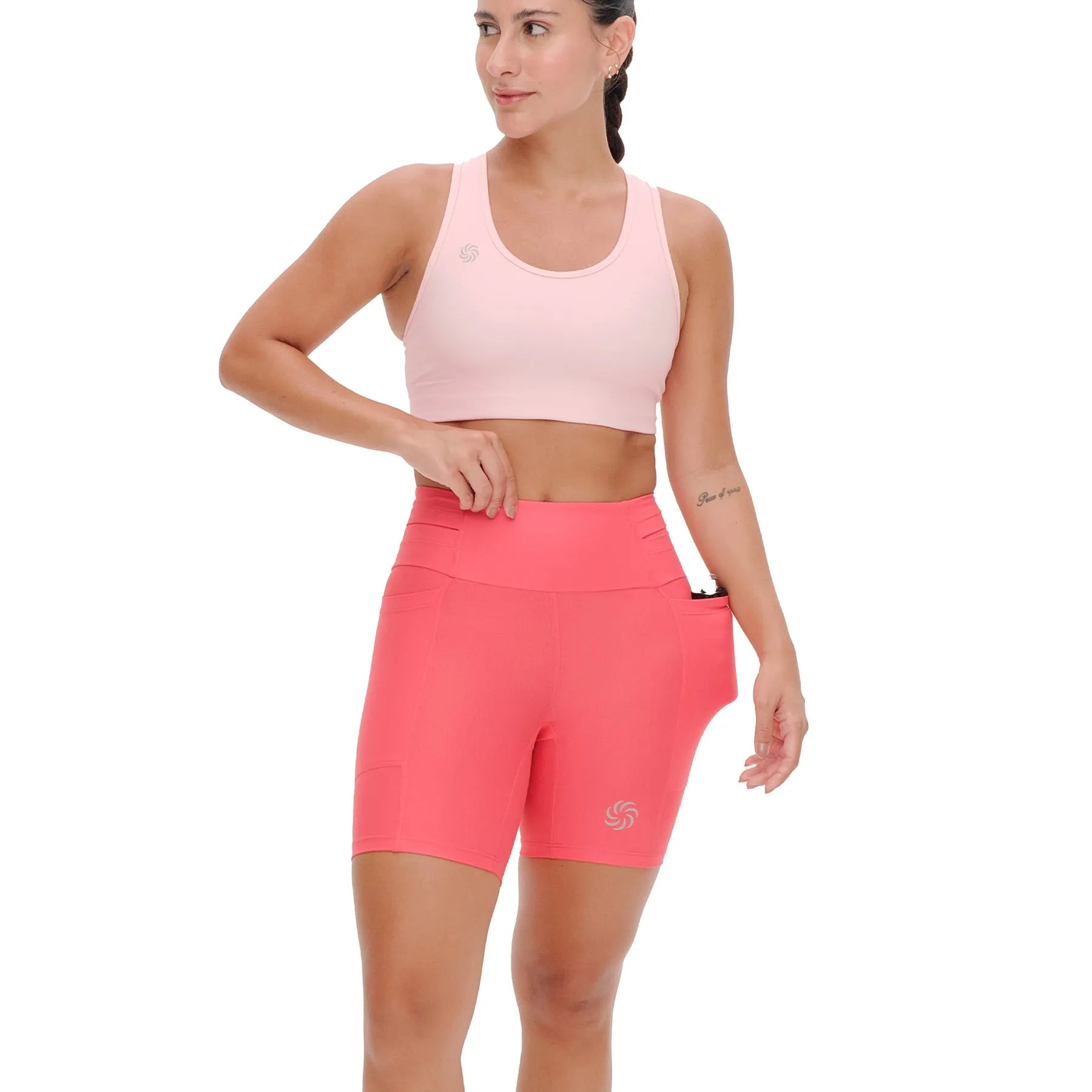 Short de Compressão com Multibolsos Goiaba