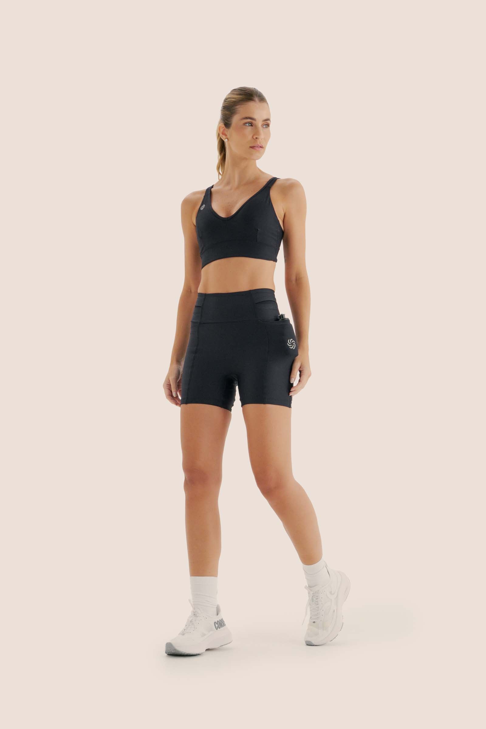 Short de Compressão com Multibolsos Livre Preto