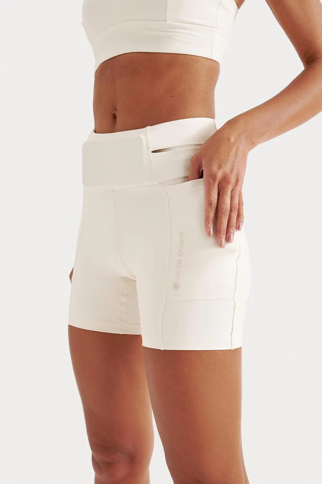 Short de Compressão com Multibolsos Simple