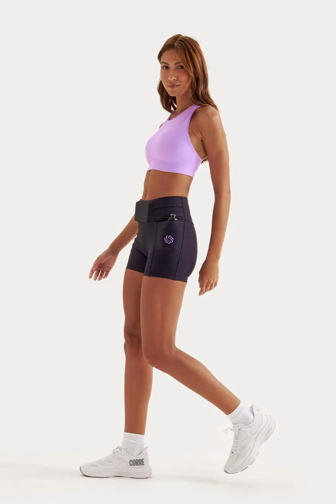 Short de Compressão Curto com Multibolsos Preto e Lavanda