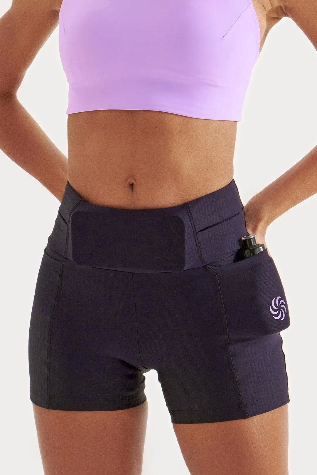 Short de Compressão Curto com Multibolsos Preto e Lavanda