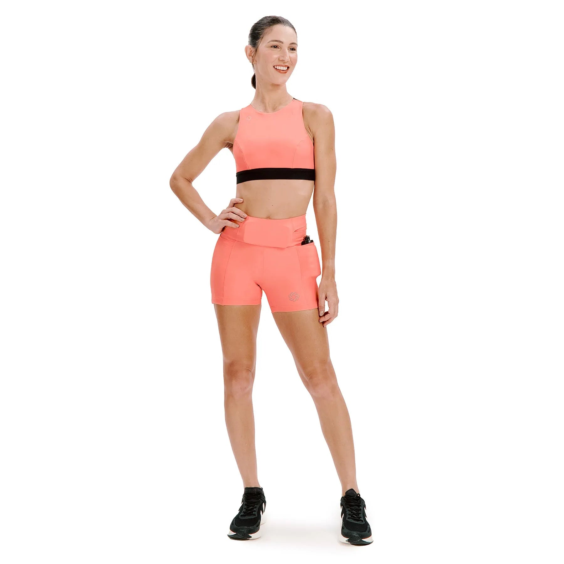 Short de Compressão Curto com Multibolsos Total Emana Coral