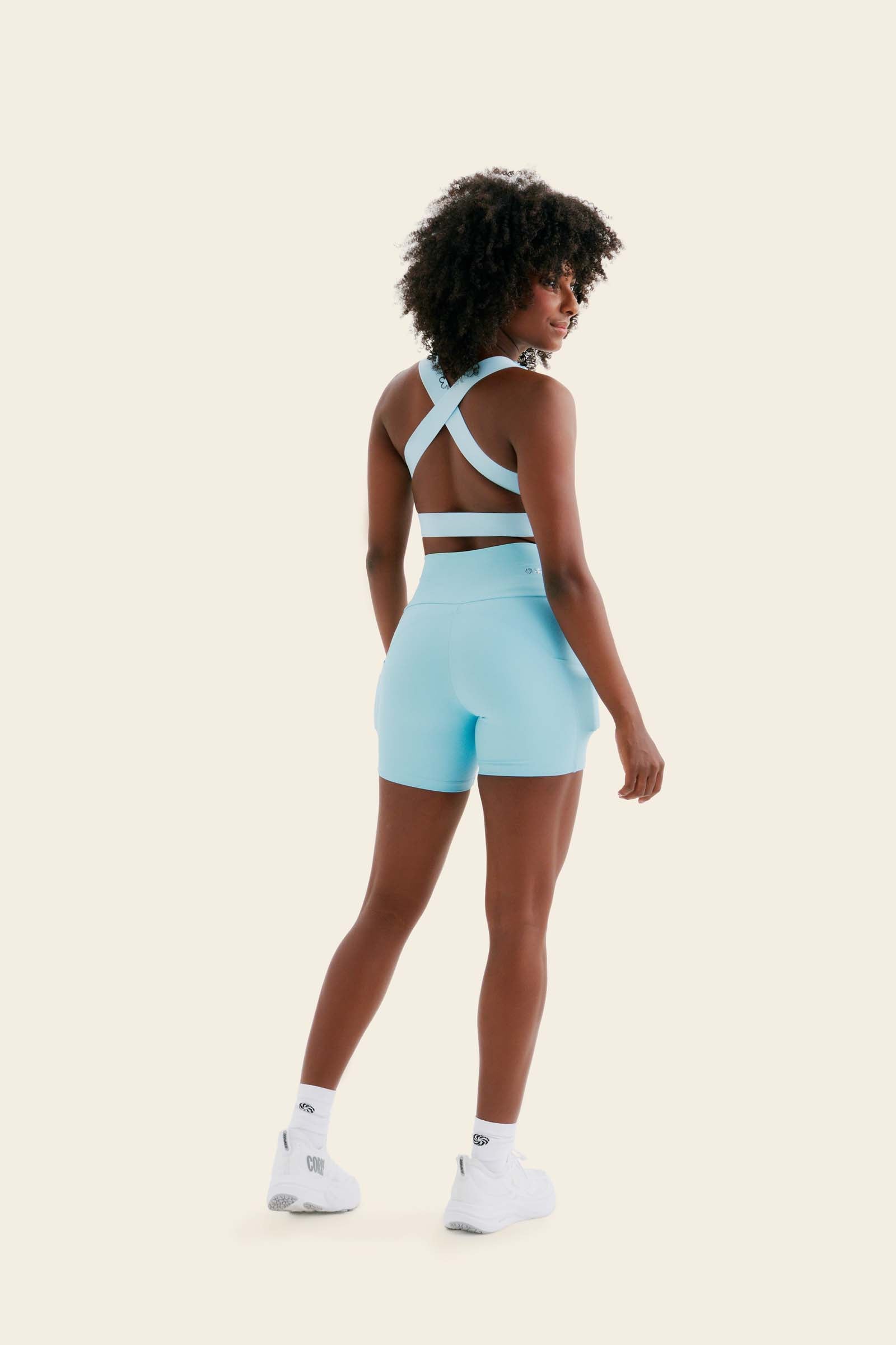 TOP CROPPED DUPLA FACE EMANA BRISA E NÉVOA - LA VIE SPORTS – La
